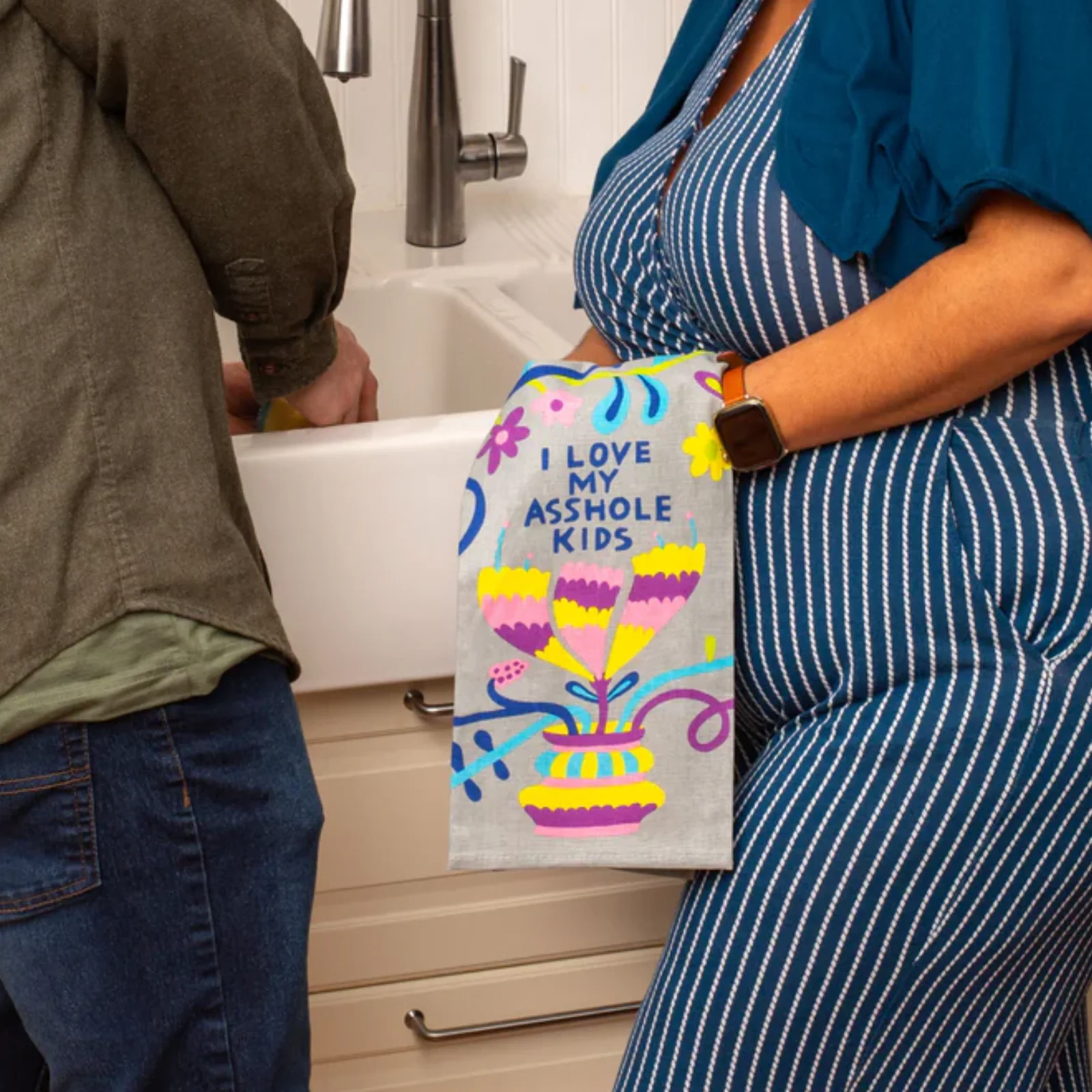 Blue Q Dish Towel 'I Love My Asshole Kids' - Image 3