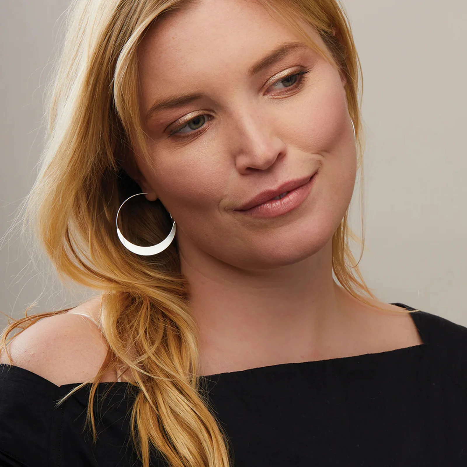 Scout Curated Earrings - Crescent Hoop / Sterling Silver - Image 3